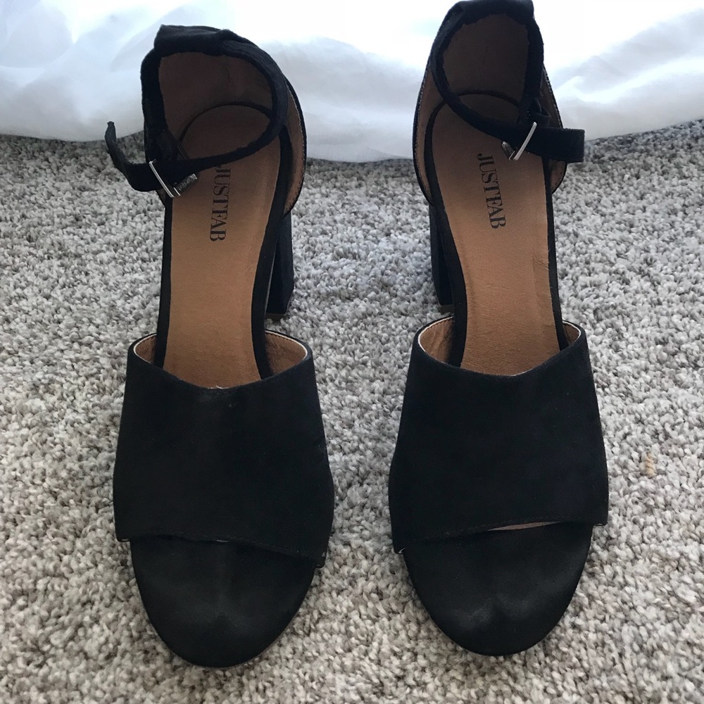 Black heels - sandals